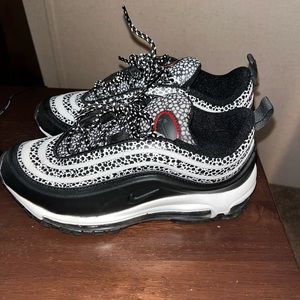 Women’s size 6 Nike 97’s wore once